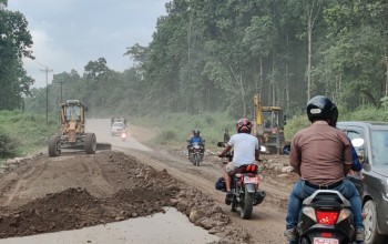 नारायणगढ–बुटवल सडक निर्माणकार्य अत्यन्तै सुस्त, सवारीसाधन चलाउनै नसक्ने अवस्था